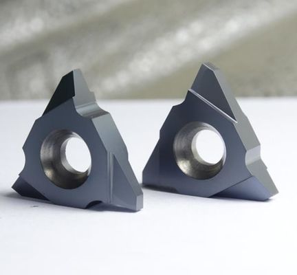 Alat Insert Threading CNC Daya Tahan Tinggi Ketangguhan yang Dipoles