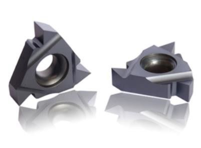 CM618 CNC Tungsten Carbide Sisipan TIALN TIN Dilapisi Dengan Sekrup Dudukan Alat